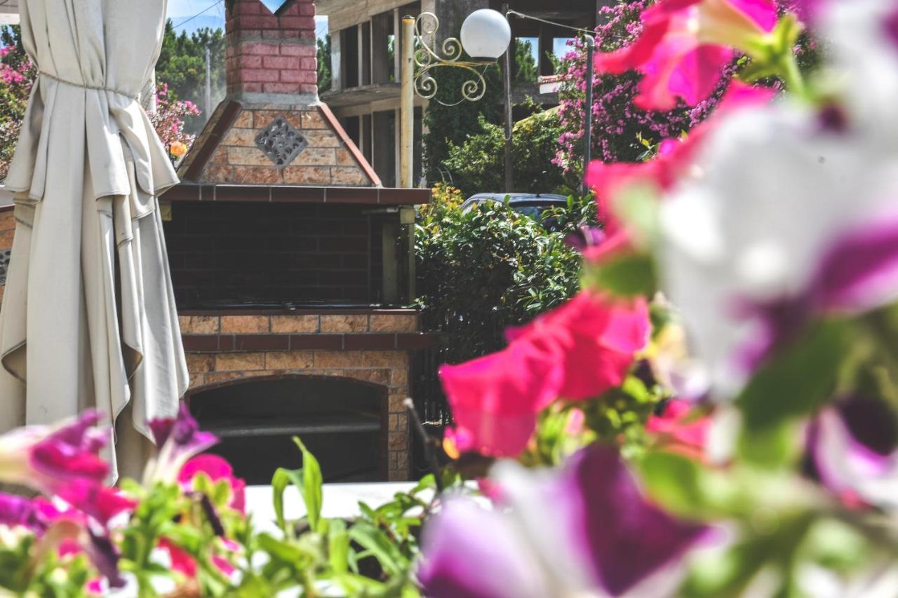 Artemis Hotel Apartments Keramotí Zewnętrze zdjęcie