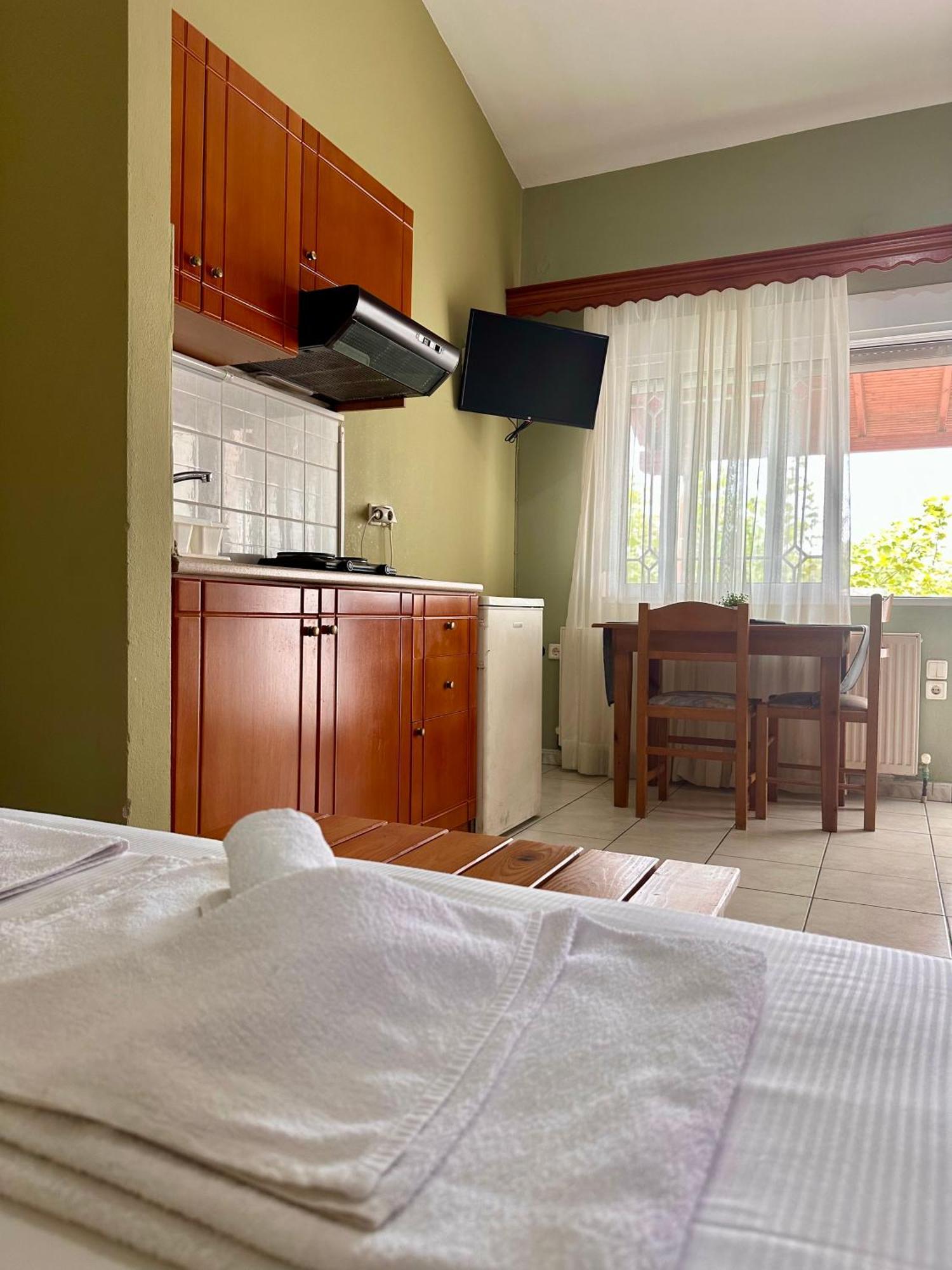 Artemis Hotel Apartments Keramotí Zewnętrze zdjęcie