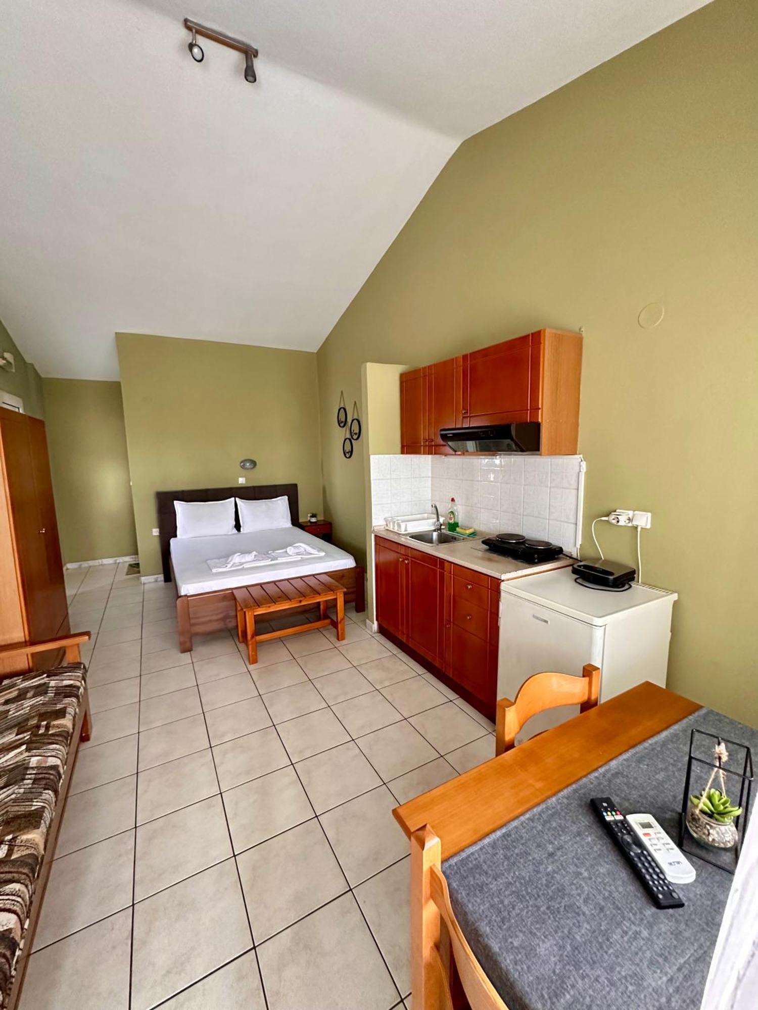 Artemis Hotel Apartments Keramotí Zewnętrze zdjęcie
